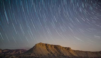 稳定币价格调节机制与去中心化套利结构