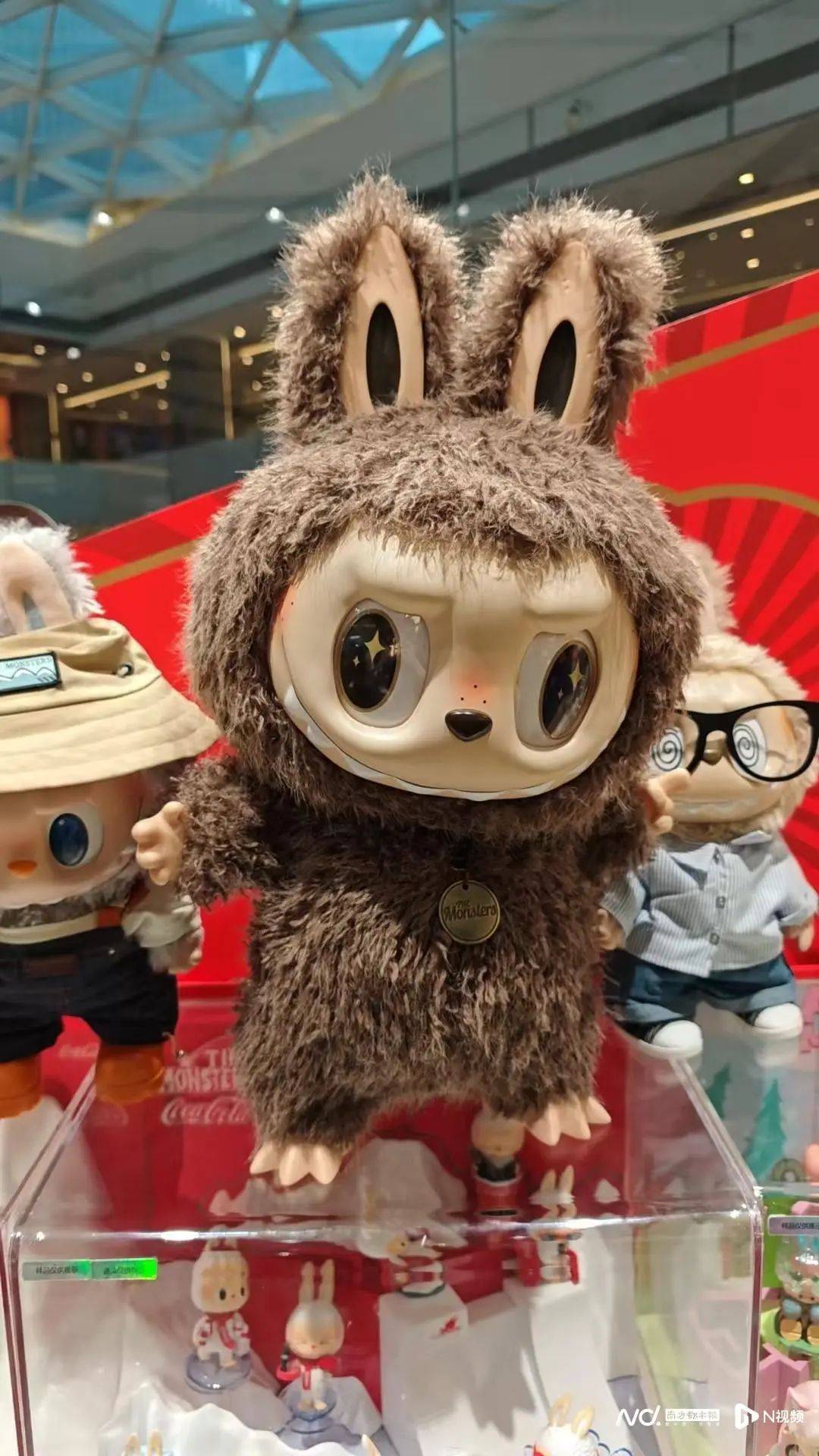 防伪码+山寨网站!LABUBU火了,盗版也猖狂!快看你有没有买到假货?