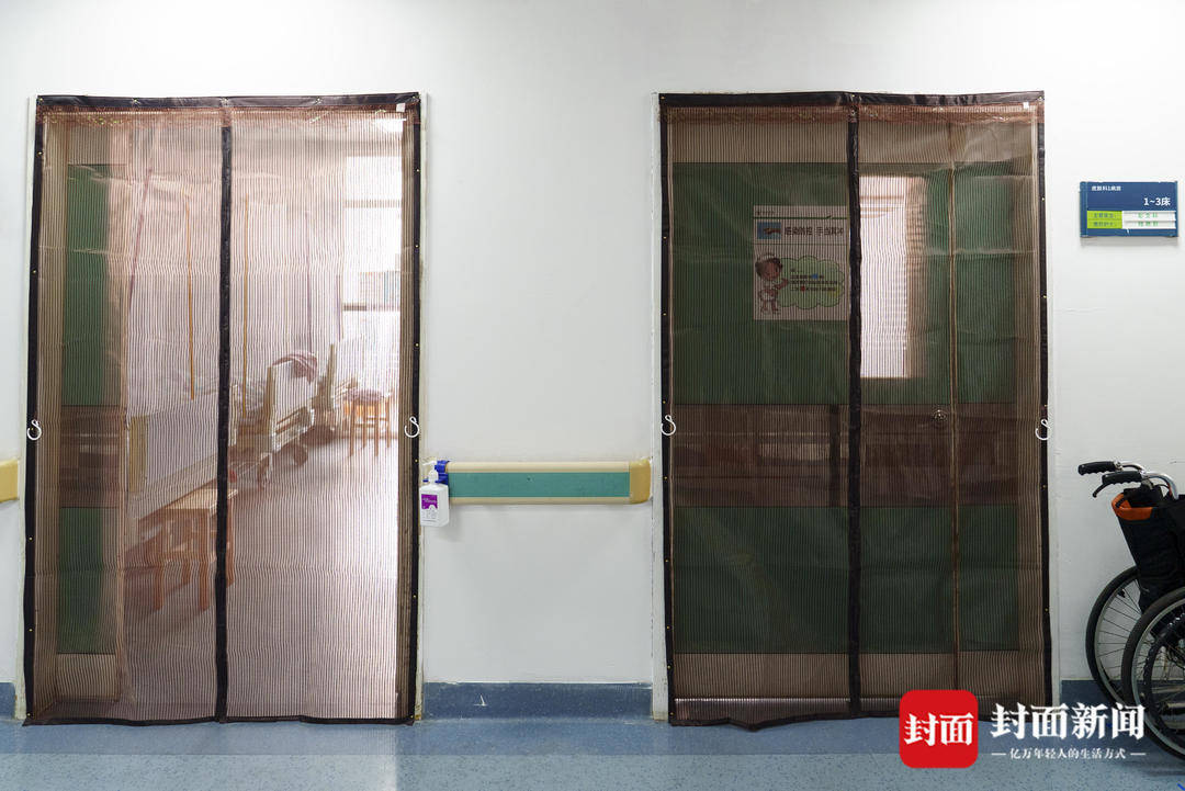 探访佛山基孔肯雅热定点医院:病床上加装了蚊帐,已有近300人治愈出院|封面头条