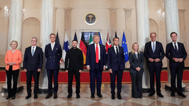 乌克兰承诺购买1000亿美元武器 换取美国安全保障