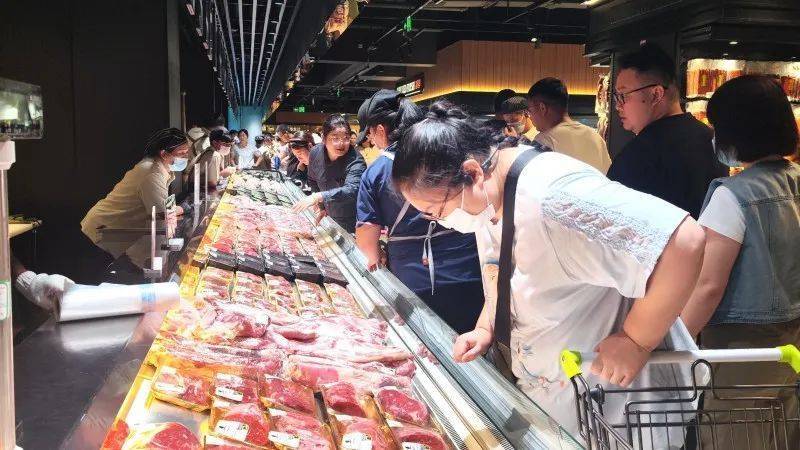 高新区(新市区):新疆首家“胖东来”指导调改店开业当天销售达244万元!同比增长286%