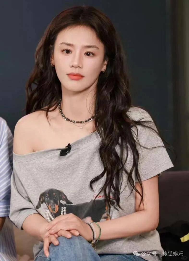 被全网劝分的这对终于分手了?她最近的状态确实肉眼可见的好!