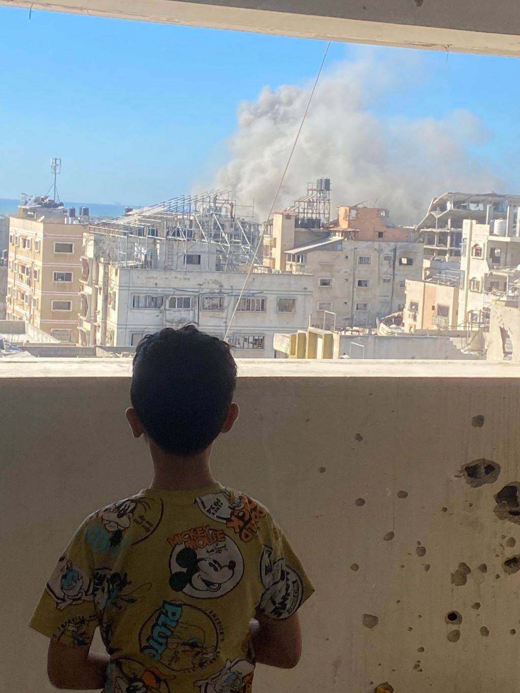 “地狱就在加沙”：百万加沙人的生死逃亡