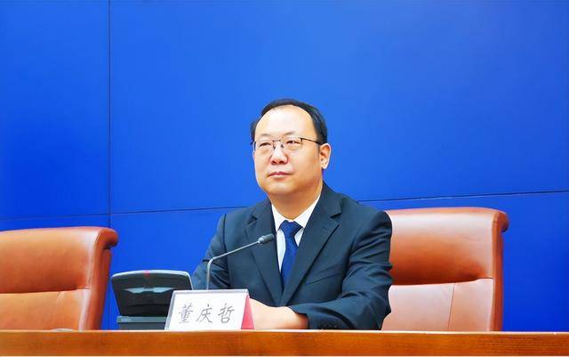 济南市城管局局长董庆哲被查，前任刚落马一年半