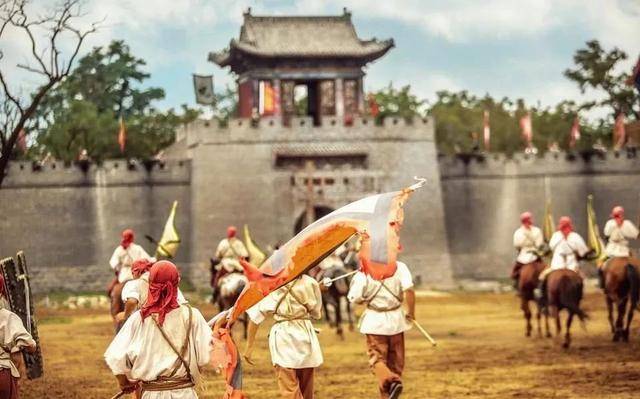 河南“中式迪士尼”火了，奥秘只是门票价格低？