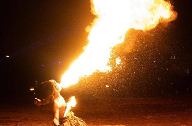 河南“中式迪士尼”火了，奥秘只是门票价格低？