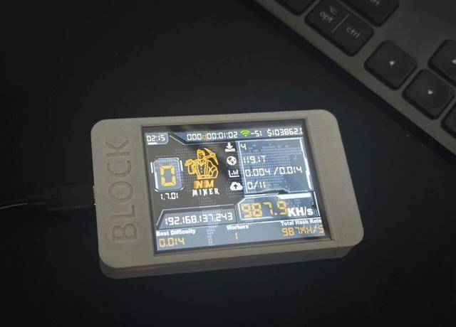 真赛博玩具，BTC乐透机中奖就是3比特币价值22万美刀！