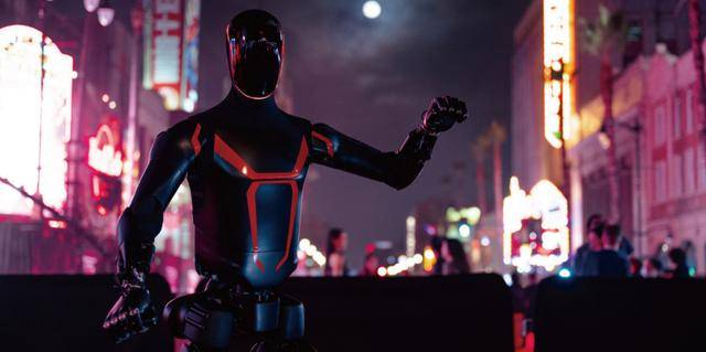 特斯拉人形机器人量产计划生变 上海工厂销量环比增长成业绩支柱