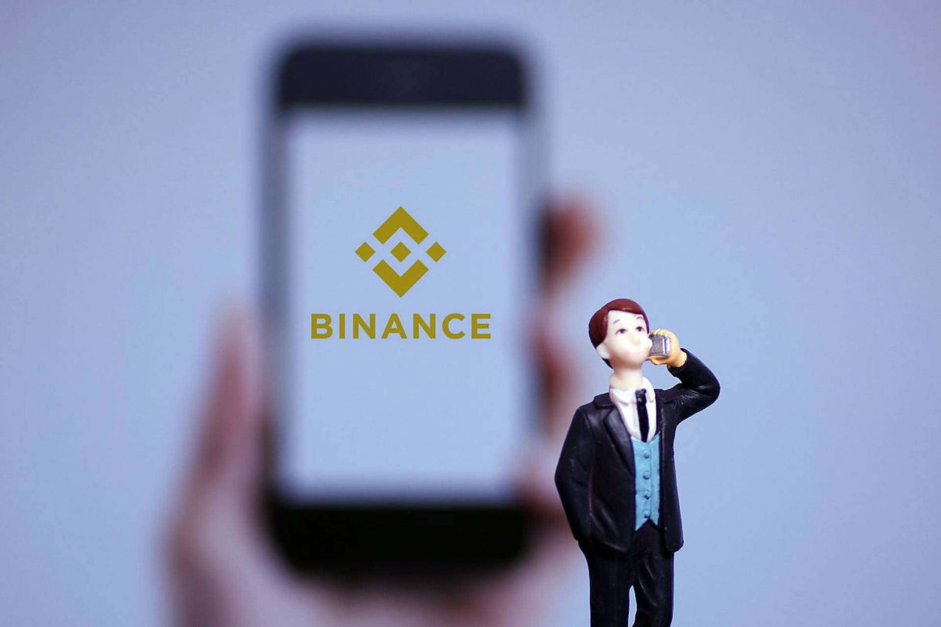 特朗普赦免赵长鹏,币安要重返美国?BNB暴涨8%,市场格局将重塑