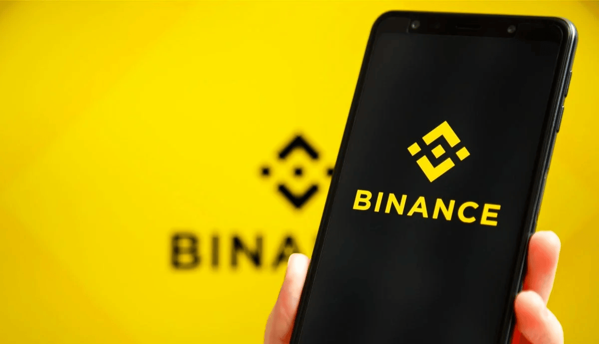 特朗普赦免赵长鹏,币安要重返美国?BNB暴涨8%,市场格局将重塑